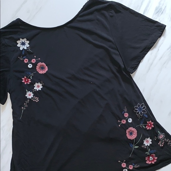 Francesca's Collections Tops - Francesca’s Charcoal Grey Floral Embroidered Top